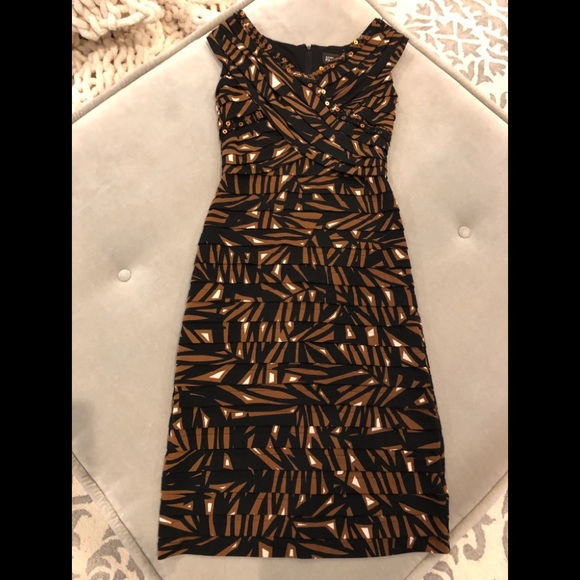 Adrianna Papell Dresses & Skirts - Adrianna Papell sleeveless dress